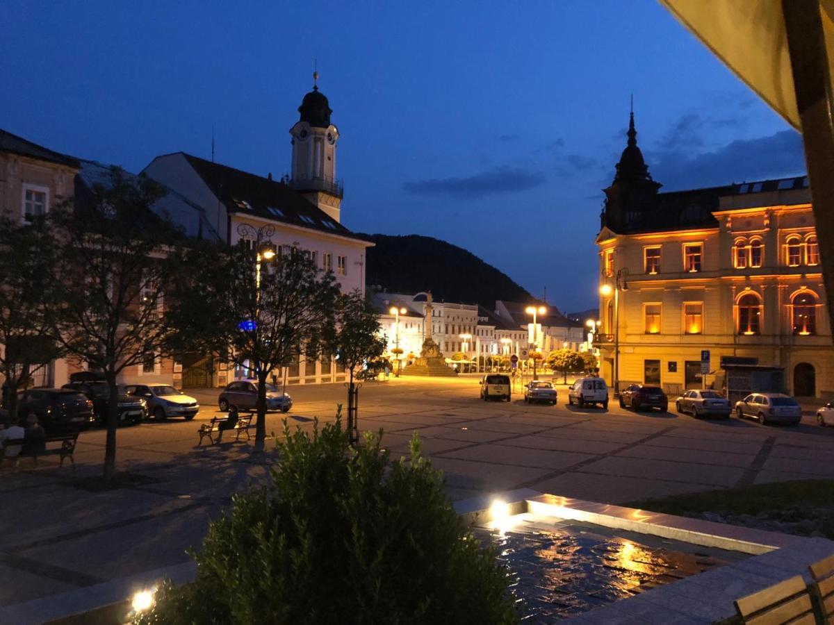 Bl Luxury Apartment, 24Hr Self Check-In, Free Private Garage Parking, Panoramic Views From Balcony, 5 Minute Walk To City Center Banská Bystrica Exterior foto